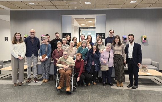 Visita de las artistas de la Fundación Astier: arte que habla de autonomía, de igualdad y de los derechos de mujeres con discapacidad intelectual